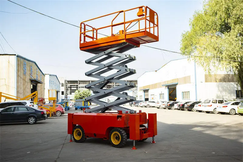 自(zi)行走越野(ye)式升降機(ji)