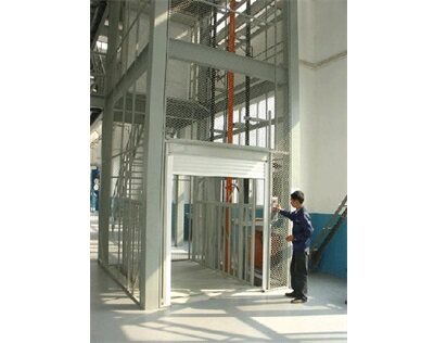 倉(cang)庫貨(huo)物提(ti)升機(ji)升降(jiang)貨梯(ti)3