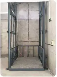 導(dao)軌式(shi)升降(jiang)機